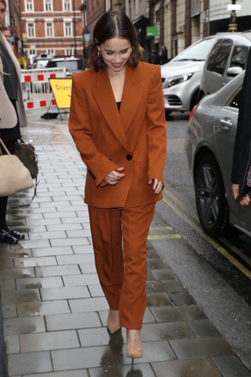 Emilia-Clarke-47516faa90419c16b35f7.jpg