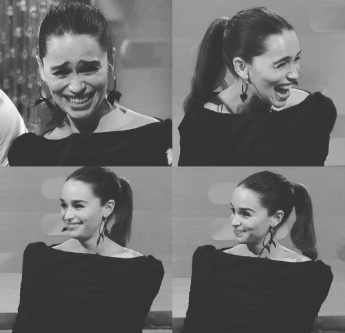 Emilia-Clarke-47529995489e1786509e7.jpg