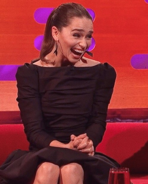 Emilia-Clarke-47675b6d4f226e4f4c881.jpg