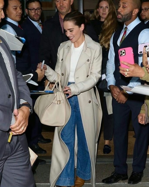 Emilia-Clarke47797018ab9159ed4ea4f.jpg