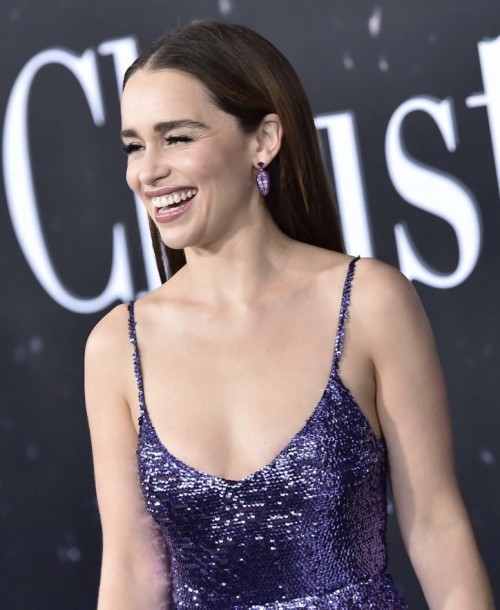 Emilia-Clarke-48004f3bc56a1fd1b937b.jpg