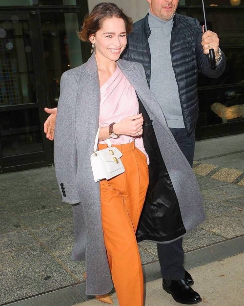 Emilia-Clarke-480093e2764ee05fa53ab.jpg