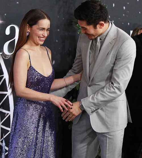 Emilia-Clarke-48031f89a9b2d7de831d4.jpg