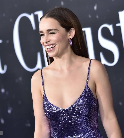 Emilia-Clarke-480329f6b908ba695a21a.jpg