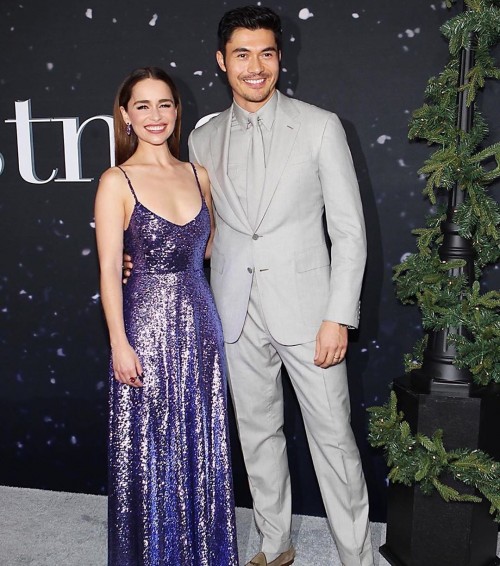 Emilia-Clarke-48042868613fb82c8eec2.jpg
