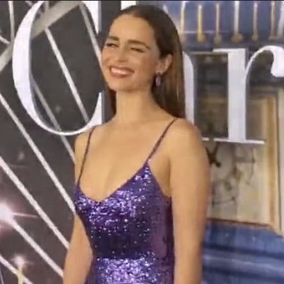 Emilia-Clarke-48045.jpg