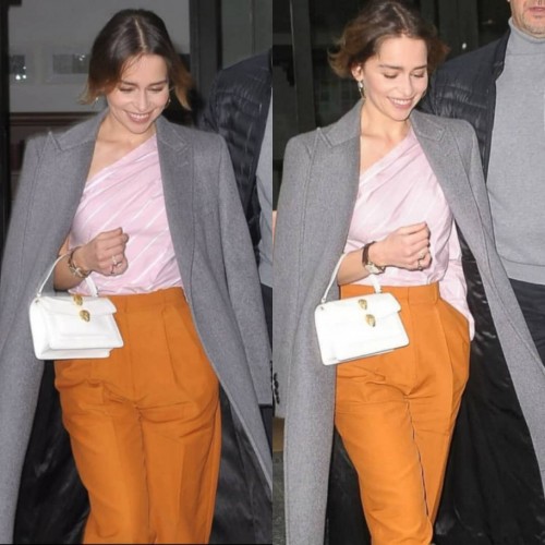 Emilia-Clarke-480502b3b8c0b54ed2327.jpg