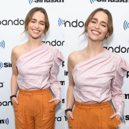 Emilia-Clarke-4805196332dcb394adee6.jpg