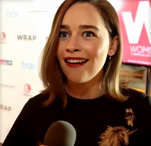 Emilia-Clarke-48068.jpg
