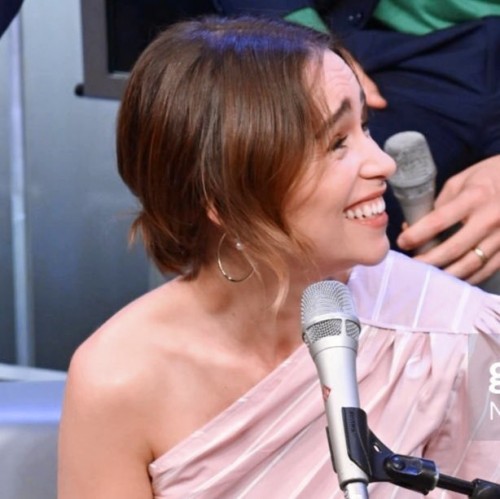 Emilia-Clarke-48080.jpg