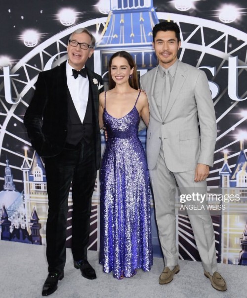 Emilia-Clarke-48080a1013d46dbf4b32f.jpg