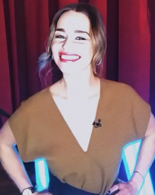 Emilia-Clarke-48107.jpg