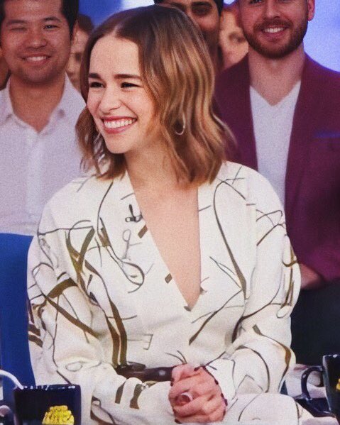 Emilia-Clarke-48147.jpg