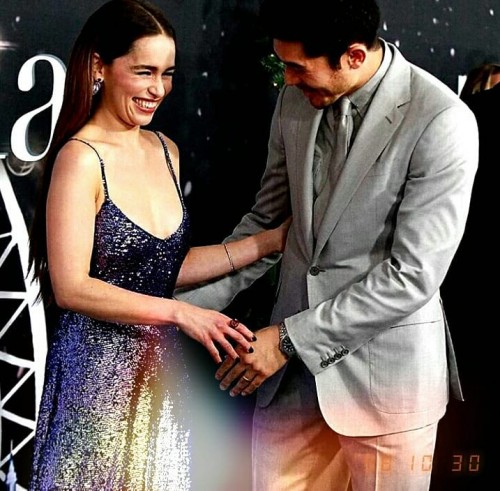Emilia-Clarke-48167.jpg