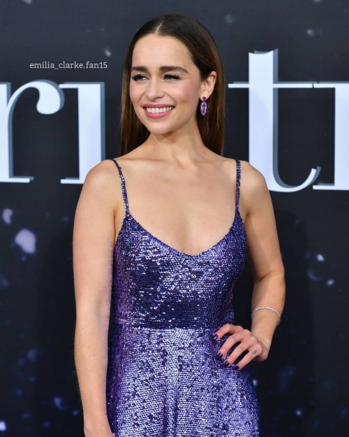 Emilia-Clarke-48187.jpg