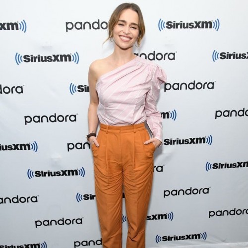 Emilia-Clarke-48206.jpg