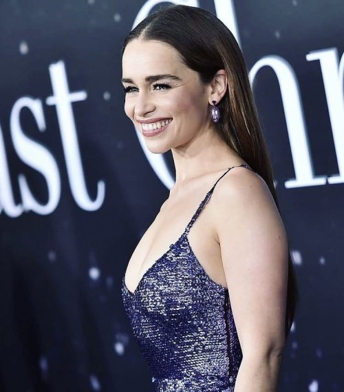 Emilia-Clarke-48271.jpg