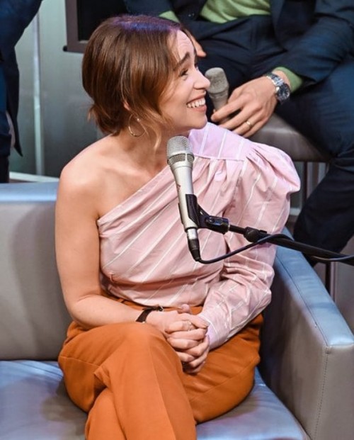 Emilia-Clarke-48276.jpg
