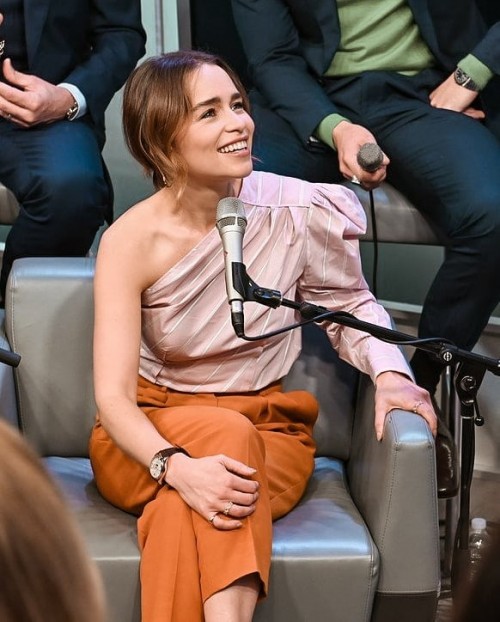 Emilia-Clarke-48279.jpg