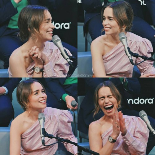Emilia-Clarke-48298.jpg