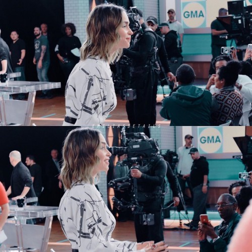Emilia-Clarke-48392.jpg