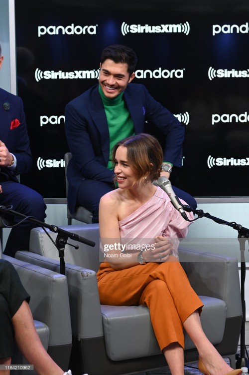 Emilia-Clarke-48475.jpg