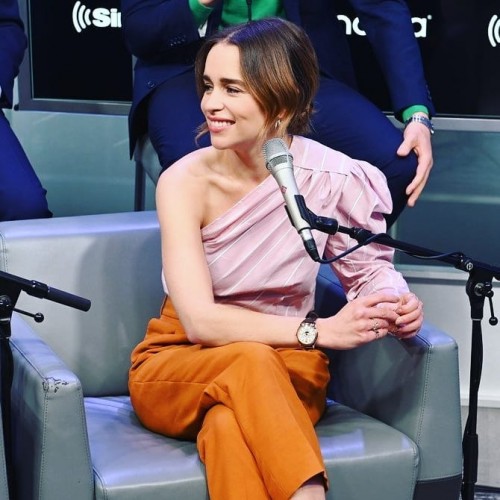 Emilia-Clarke-48620.jpg