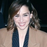 Emilia-Clarke-487542bb0c2e7dce0184d