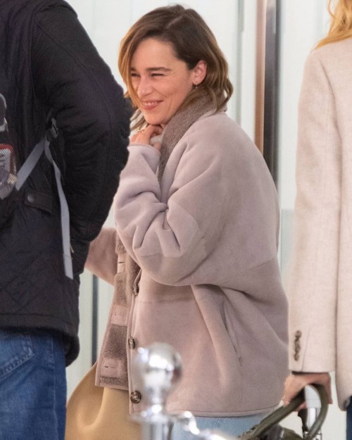 Emilia-Clarke-48873.jpg