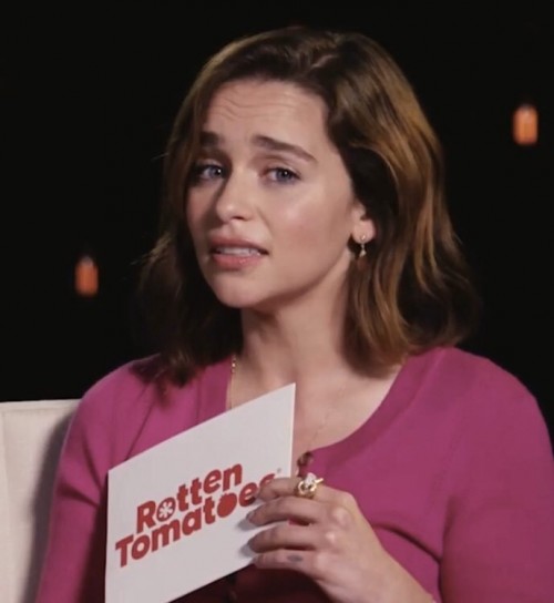 Emilia-Clarke-4905471530c57a226ffd4.jpg