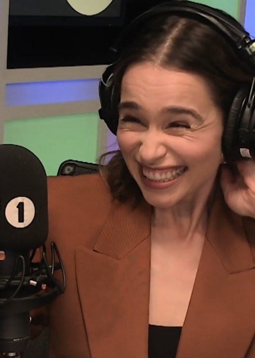Emilia-Clarke-490625d7cf83630a1a189.jpg