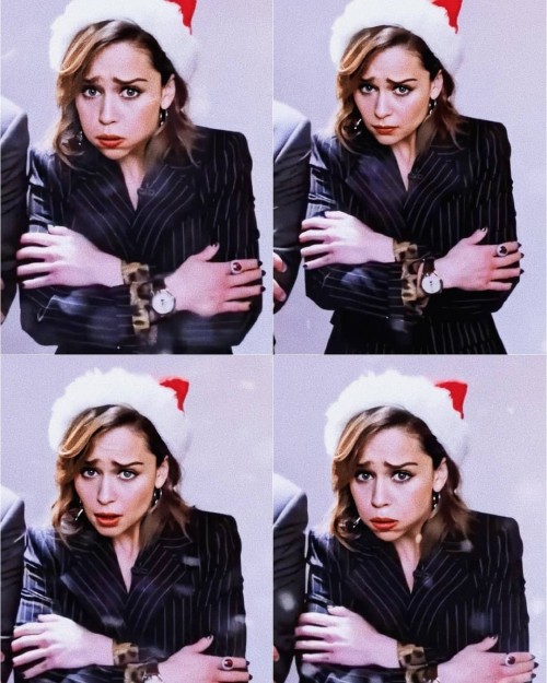Emilia-Clarke-49090d58d1bb02a3536f7.jpg