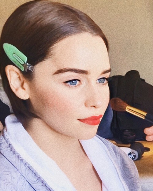 Emilia-Clarke-49127b482ca65c49d306f.jpg