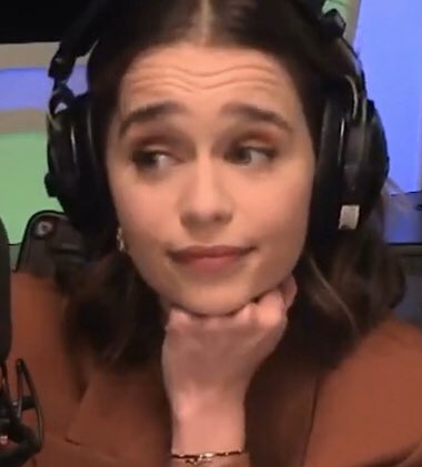Emilia-Clarke-49133616ece36073abd56.jpg