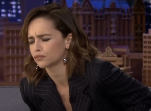 Emilia-Clarke-49153c6477bb8aea1f647.jpg