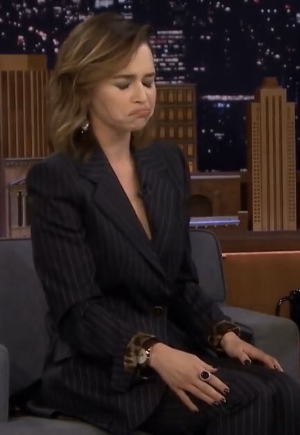 Emilia-Clarke-49155978b3a9d6614e67f.jpg