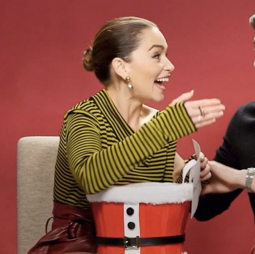 Emilia-Clarke-4916119b4dc1cfc7e2c88.jpg
