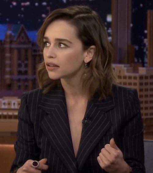 Emilia-Clarke-49166bd151686a39aae09.jpg