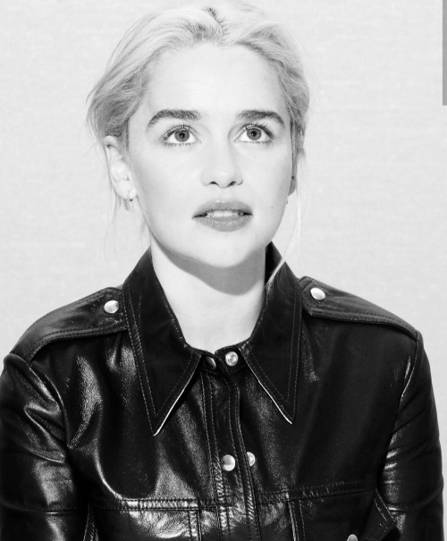 Emilia-Clarke-49176a56572d54619c007.jpg