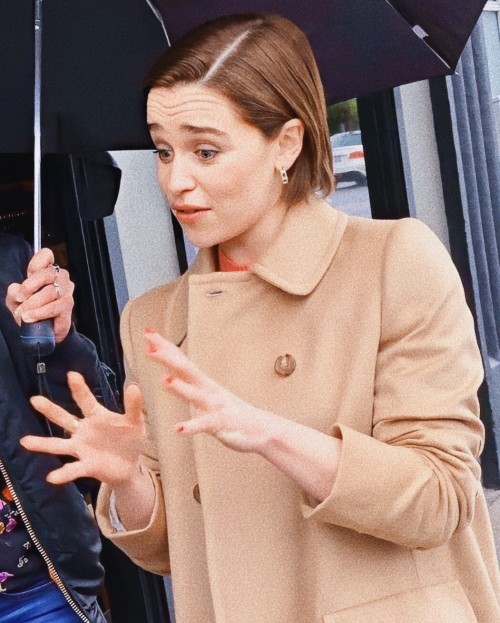 Emilia-Clarke-49178.jpg