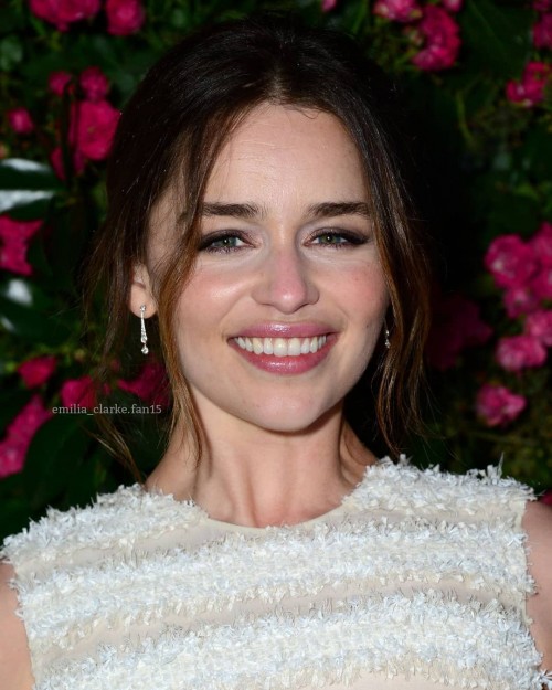 Emilia-Clarke-49306.jpg