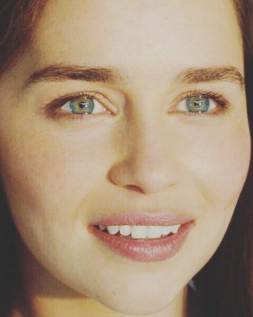 Emilia-Clarke-49324.jpg