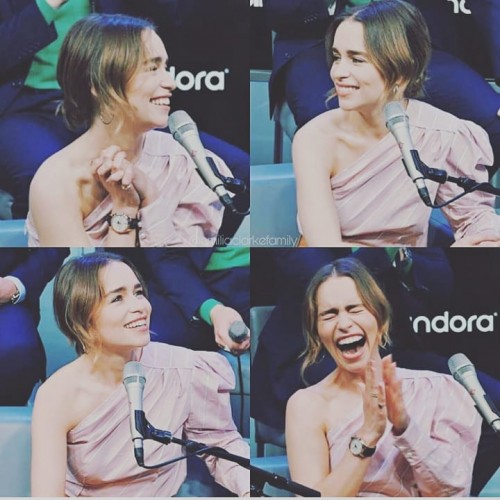 Emilia-Clarke-49327.jpg