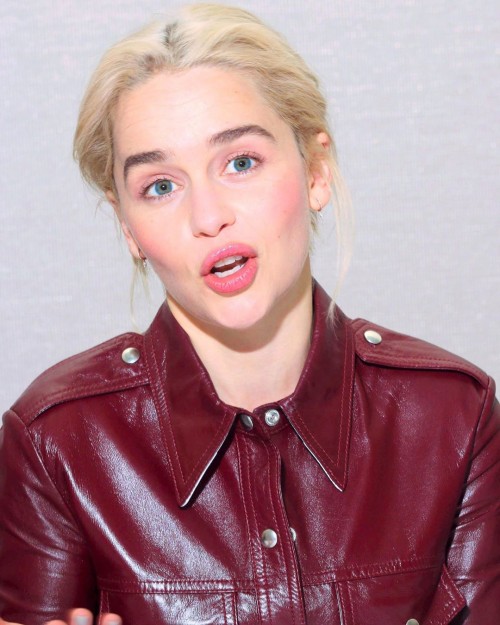 Emilia-Clarke-49379.jpg