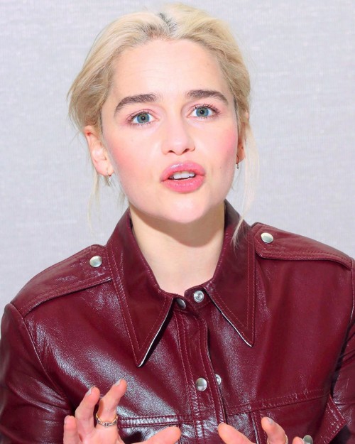 Emilia-Clarke-49380.jpg