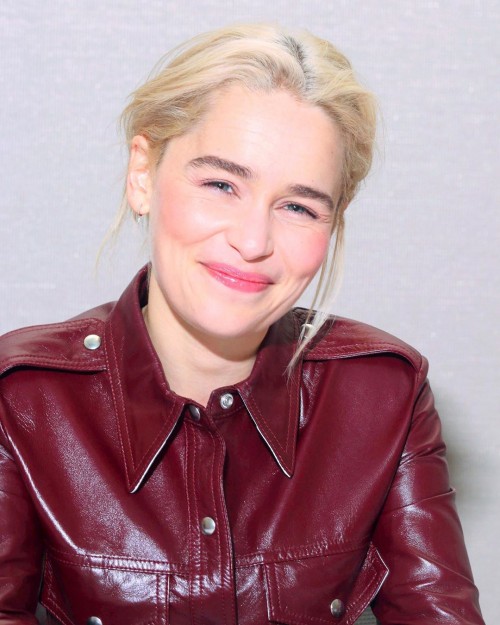 Emilia-Clarke-49382.jpg