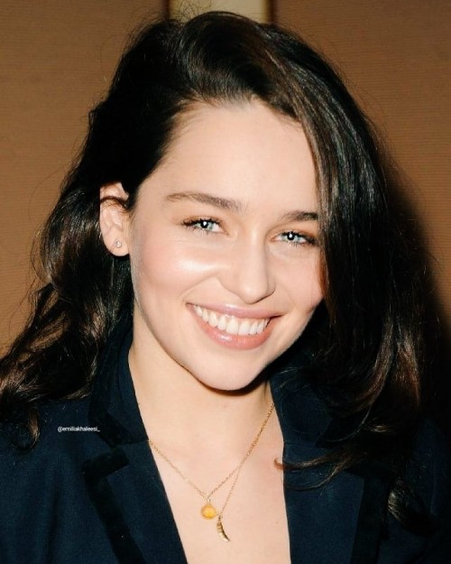 Emilia-Clarke-49385.jpg