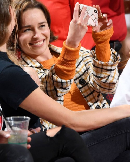 Emilia-Clarke-49386.jpg