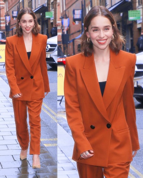 Emilia-Clarke-49403.jpg