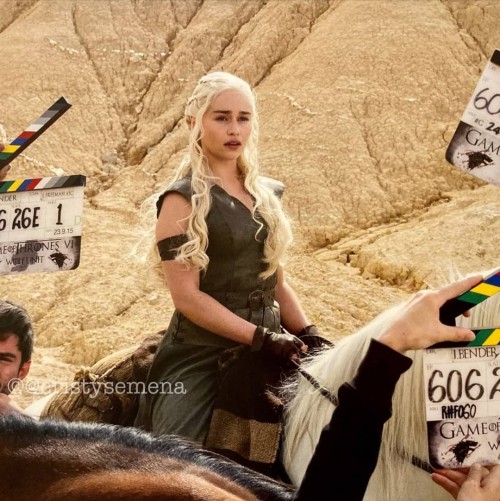 Emilia-Clarke-49442.jpg